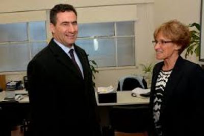 Renunci� la titular de PAMI en la regi�n