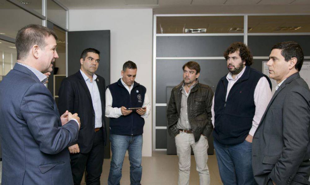 El presidente de la Uni�n Industrial local visit� la sede del INTI