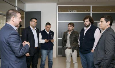El presidente de la Uni�n Industrial local visit� la sede del INTI