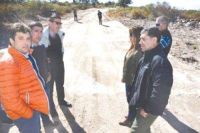 El Gobierno ejecuta obras viales con recursos de la provincia