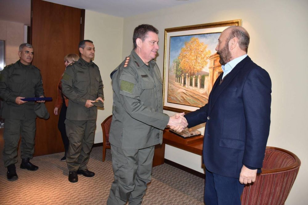 Insfr�n recibi� al director nacional de Gendarmer�a