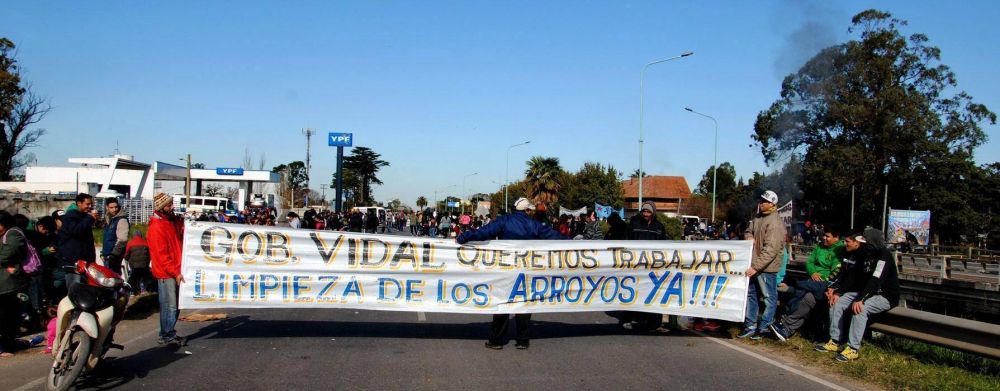 Cooperativistas reclamaron trabajo de limpieza de los arroyos y pidieron por comedores