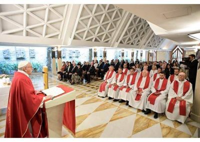 Papa: Resistir con la oraci�n a las persecuciones del mundo