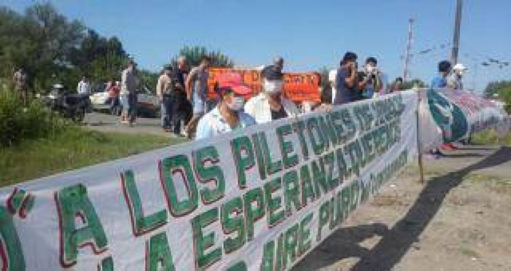 La Esperanza: La Corona levant� los ca�os de una finca y el vinazoducto no se har�