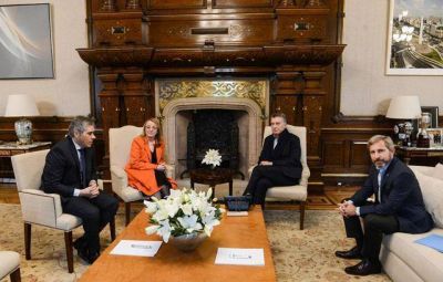 Kirchner se reuni� con Macri en un encuentro �positivo�