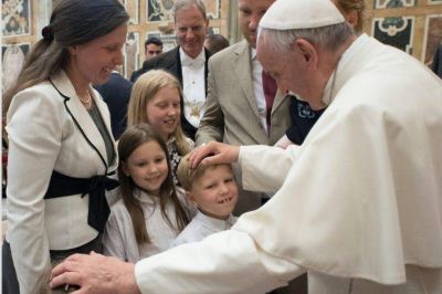 Francisco invita a los europeos a promover la familia, �el tesoro m�s precioso� que tienen
