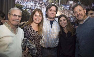 Concejales marplatenses con M�ximo Kirchner: �Ante el ajuste el silencio no es nuestro idioma�
