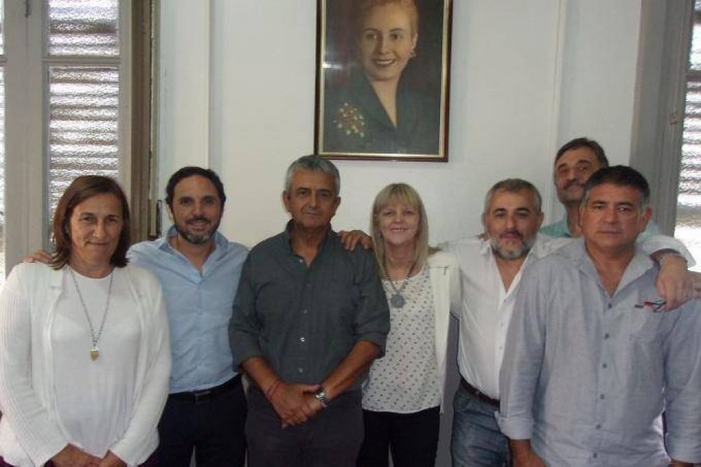 Los bloques de concejales peronistas de Berisso confirmaron un acuerdo de unidad