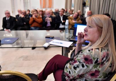 Margarita denunci� a funcionarios por la venta de las acciones de Ausol
