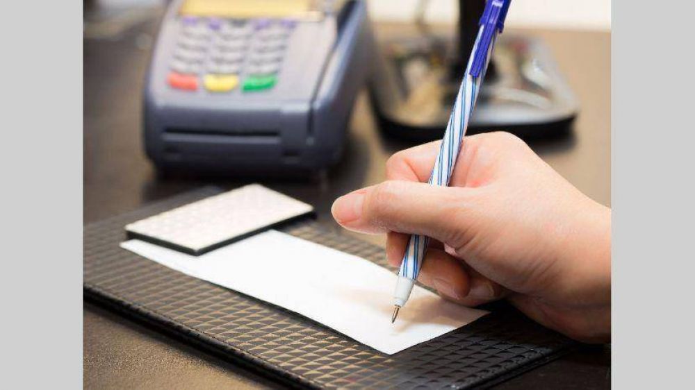 Los impuestos que pagamos en cada compra casi sin darnos cuenta