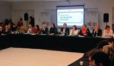 Ciudad: El kirchnerismo se lanza sin La C�mpora