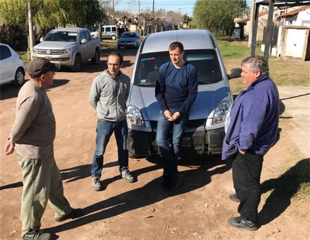 Bucca recorri� barrios y dialog� con vecinos
