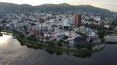 Carlos Paz baj� a la mitad su deuda p�blica en s�lo cinco a�os
