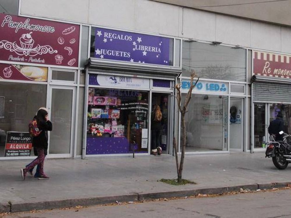 Comerciantes de la zona de San Juan bajan sus persianas ante la ola de asaltos