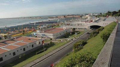 �Ser�a una locura habilitar un boliche en las cocheras de Playa Grande�