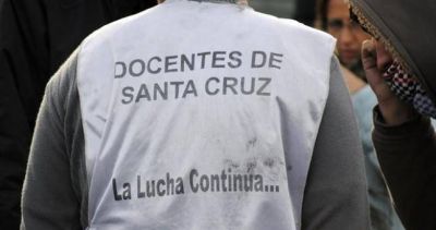 Una nueva semana sin clases en Santa Cruz
