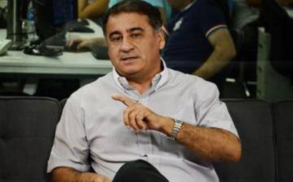Depetri: �Que la cuenten como quieran, pero en el barrio la quieren a Cristina�