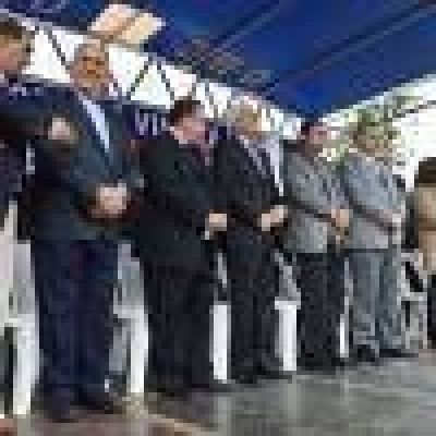 Neder presidi� el acto en Vinar�