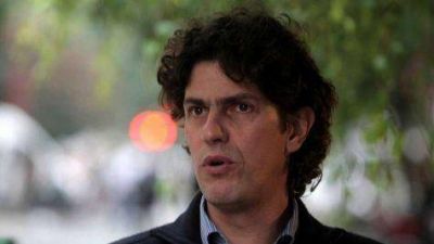 Lousteau volvi� a pegarle al oficialismo