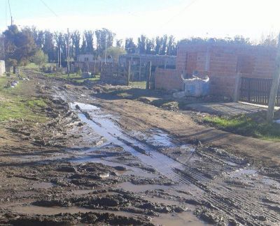 Vecinos de la zona sur aseguran que, luego de los trabajos de la Municipalidad, las calles est�n �peor�