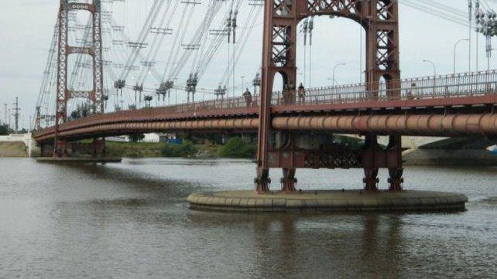Comenzaron un operativo especial para monitorear defensas ante la crecida del r�o Paran�