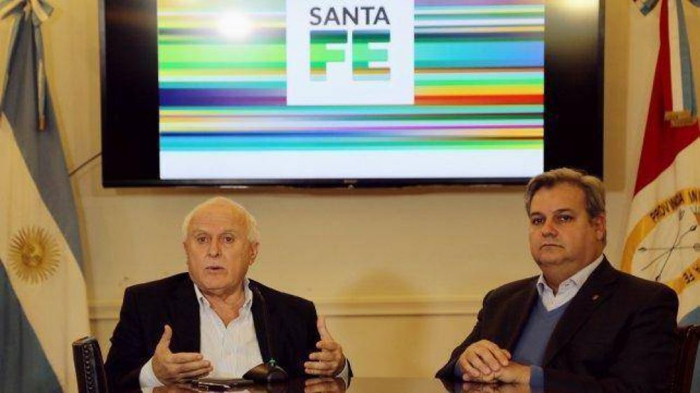 Lifschitz ratific� su gabinete, justific� el aumento del agua y dijo que si Naci�n no paga la deuda en julio ir� a la Corte