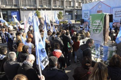 Sonia Alesso en Paran�: �El Gobierno nacional est� desfinanciando a nuestras provincias� 