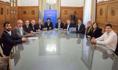 Los Passaglia, anotados en el paquete de obras de Naci�n antes de las elecciones