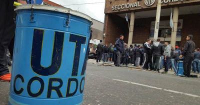 La UTA C�rdoba se rebela y paraliza en transporte contra el acuerdo salarial nacional