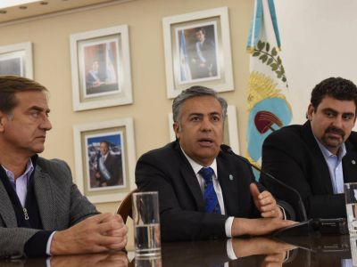 Violencia de g�nero: Cornejo pidi� m�s compromiso a peritos