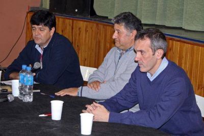 UCR: insistir�n en un acuerdo con el GEN y el socialismo