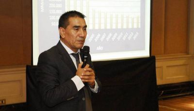 En tierra petrolera, Rioseco critic� a Pereyra