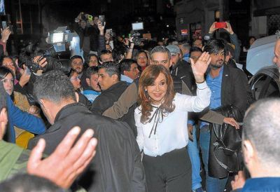 El kirchnerismo amenaza con �vaciar� al PJ para evitar la interna