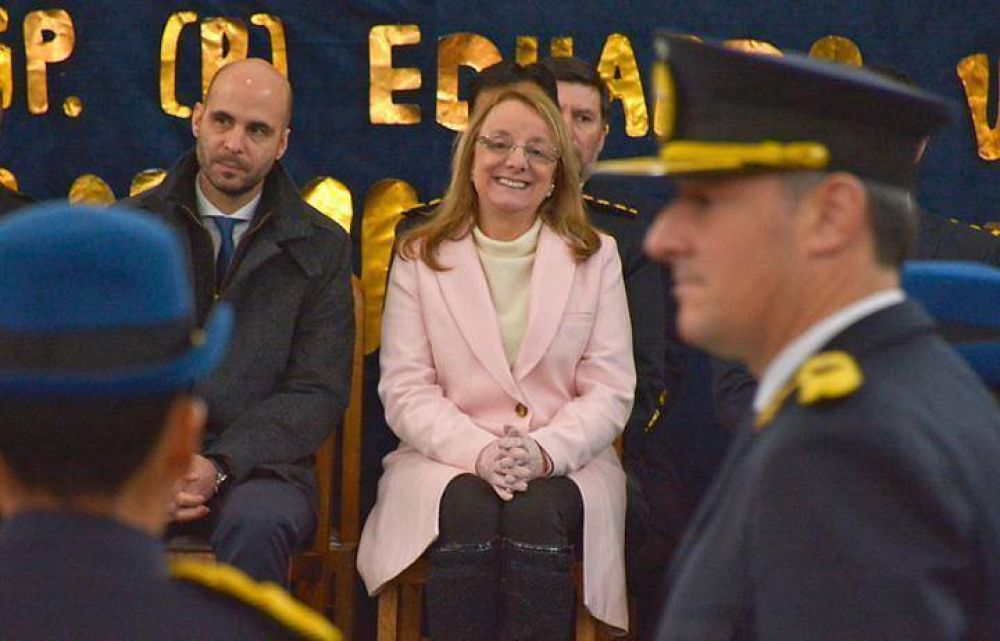 Alicia redobla la apuesta, suma los suyos al cerrojo pol�tico y asegura �su justicia� y el control de las cuentas