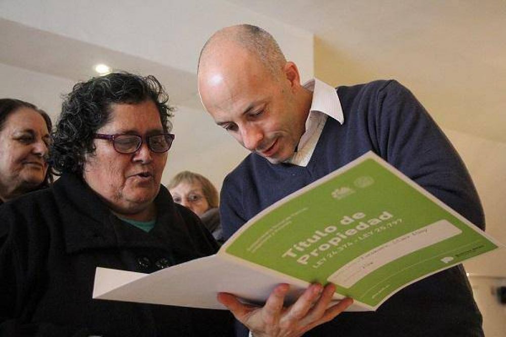 Se entregaron m�s de 170 nuevas escrituras en Pilar