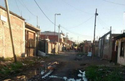 EL POLO OBRERO DENUNCIA LA FALTA DE URBANIZACI�N Y LA DESOCUPACI�N CRECIENTE EN LOS BARRIOS DE LAN�S