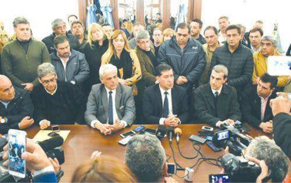 Sergio Casas anunci el segundo aumento salarial para estatales