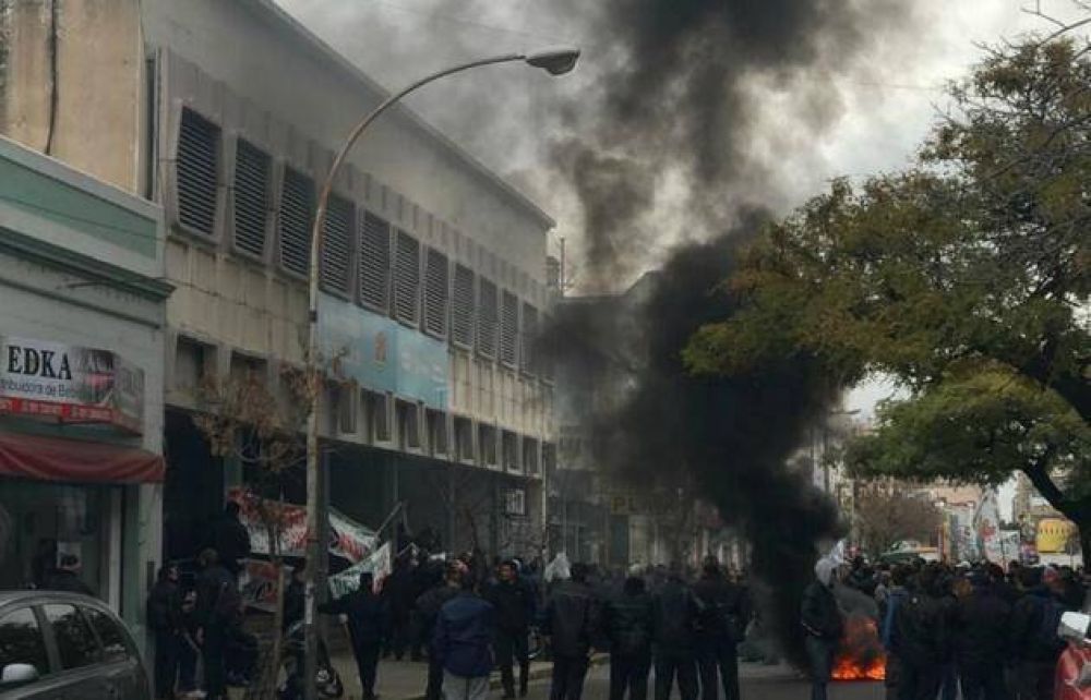 La Provincia trabajar� para garantizar la paz social