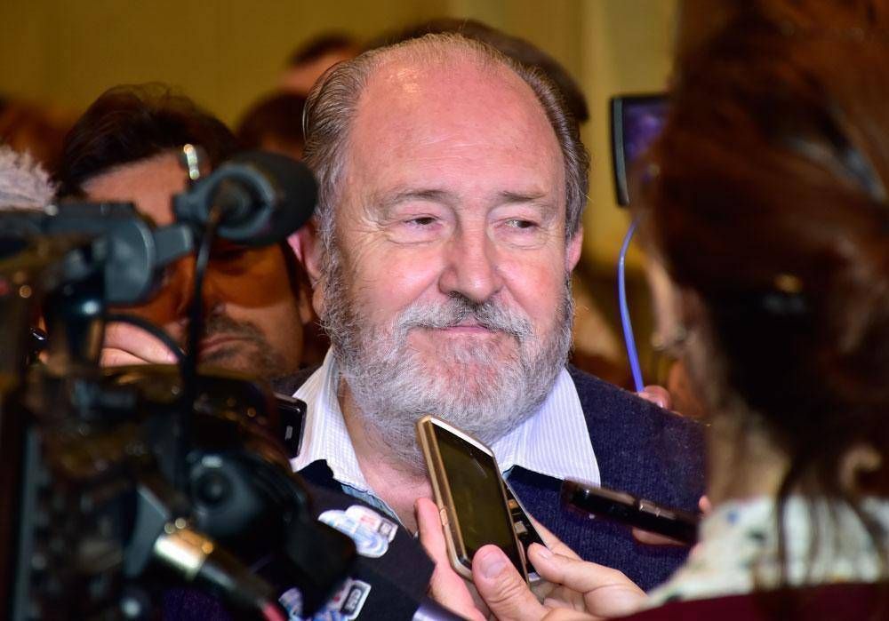 El gobernador respald� al condenado ministro Tierno