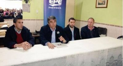 La EPE renueva el tendido el�ctrico en barrios de Santa Fe