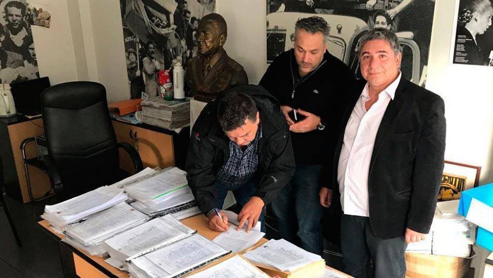 Junta de avales y firma de apoderados para presentar lista del Partido Justicialista de La Plata