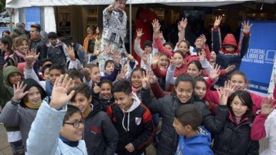 Cascallares inaugur� la Segunda Feria Federal del Libro