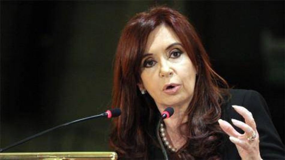 CFK pedira que una mujer encabece lista en Ciudad