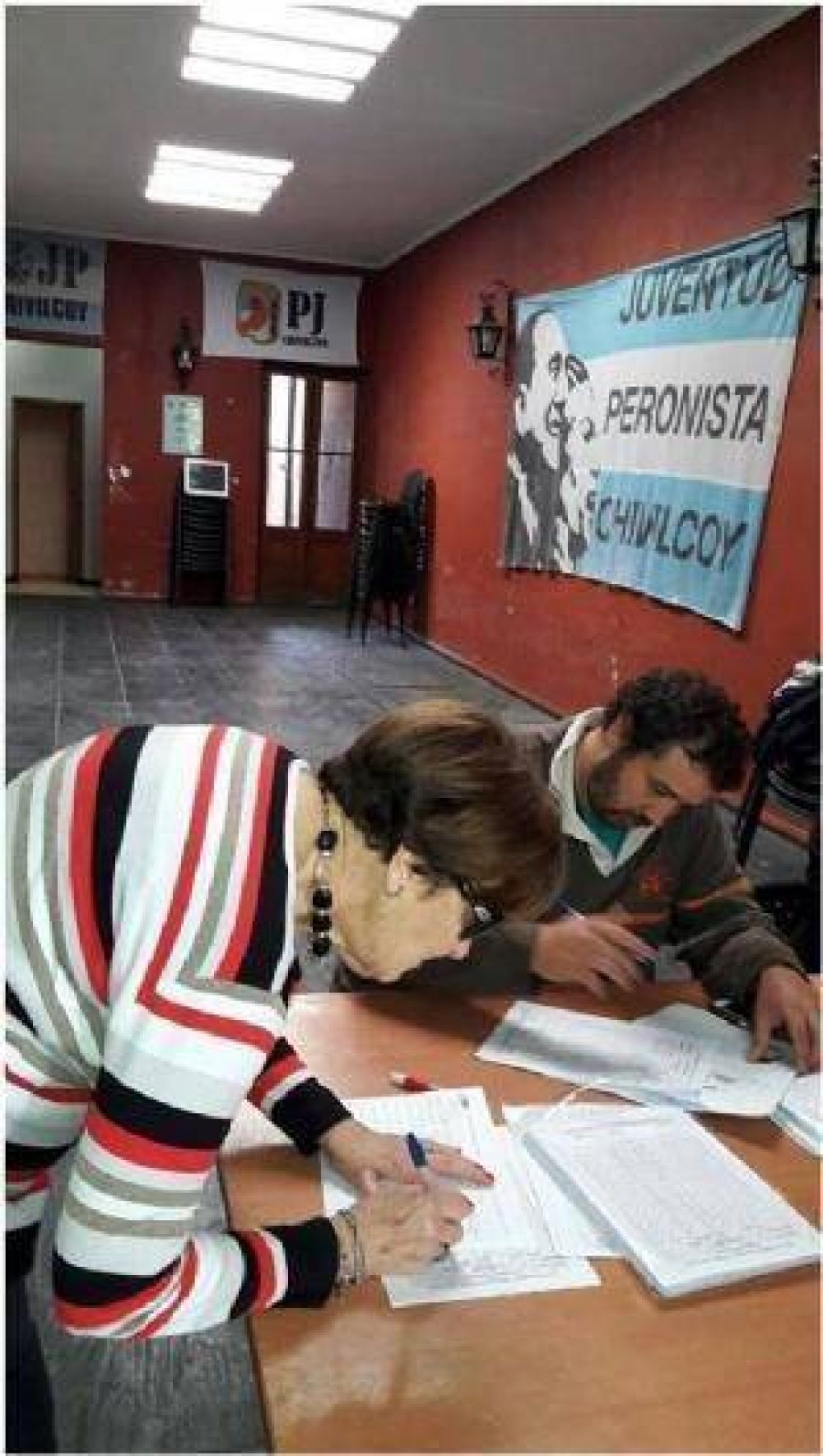 La JP y militantes del peronismo local enviaron avales para la candidatura de Randazzo