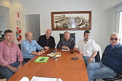 Sindicalistas reclaman pol�ticas de est�mulo para la producci�n y el empleo en la pesca