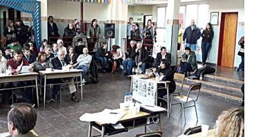 M�s de 20 vecinos hicieron reclamos en la sesi�n de Bat�n