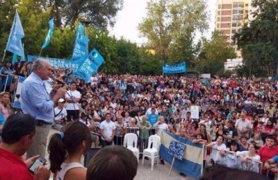 Sabbatella rompe con el peronismo K neuquino y deja tecleando a Parrilli
