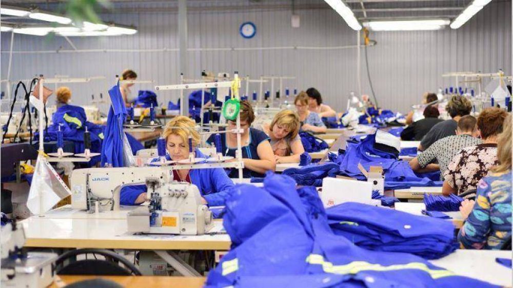 Textiles cerraron la paritaria: 21% de aumento y cuatro sumas fijas