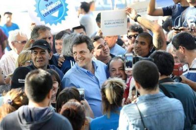 Desde el massismo fortalecen los v�nculos con los gremios y van por el armado de una mesa sindical
