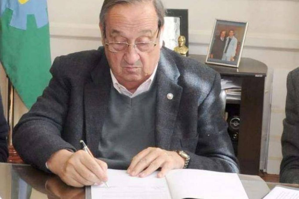 Tandil: Lunghi denunci� corrupci�n en una obra de gas licitada durante la anterior gesti�n provincial